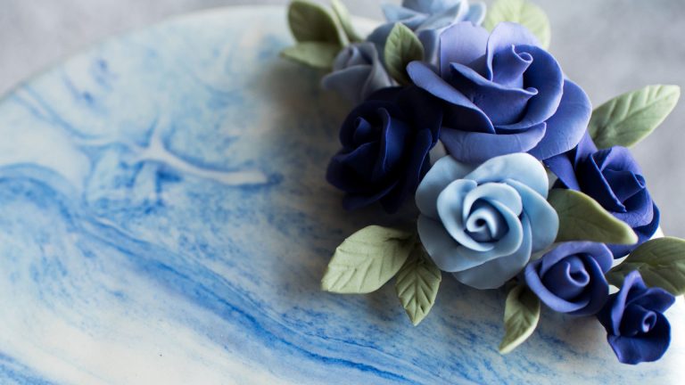 Blue flower cake decorations